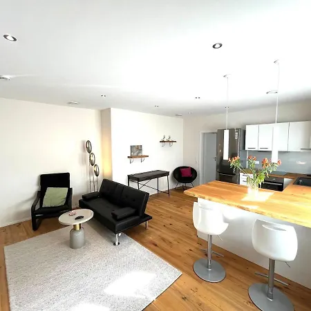 Moderne Gemütliche - Zentral Und Naturnah Apartment