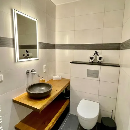 Moderne Gemuetliche - Zentral Und Naturnah Apartment *